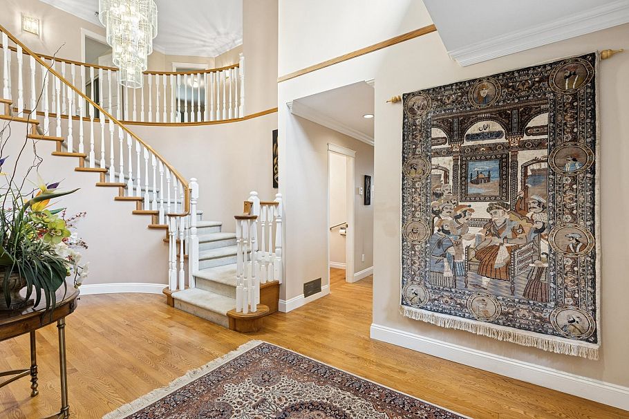 5685 Nancy Greene Way North Vancouver, BC - 19