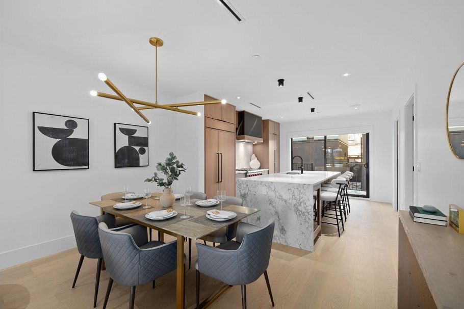 2505 W 37th Avenue Vancouver, BC - 8