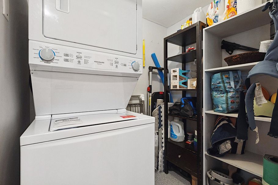 1202 120 W 2nd Street North Vancouver, BC - 22