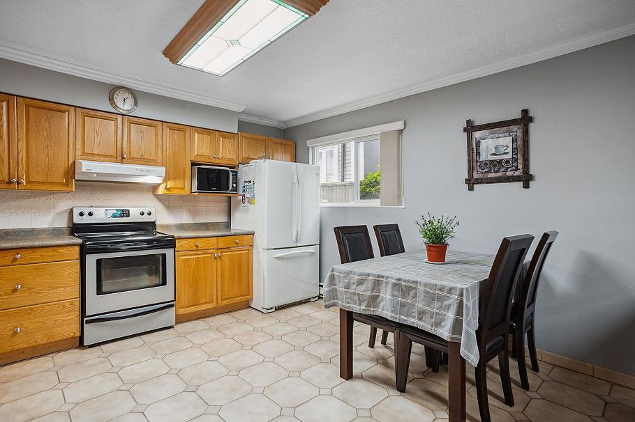 4975 Moss Street Vancouver, BC - 23