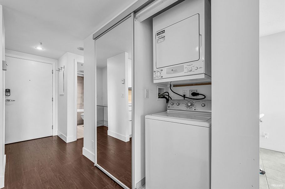 1007 1331 W Georgia Street Vancouver, BC - 13