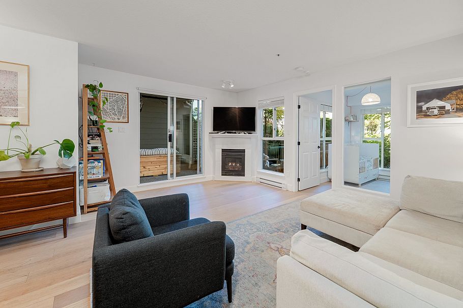 101 225 E 19th Avenue Vancouver, BC - 5