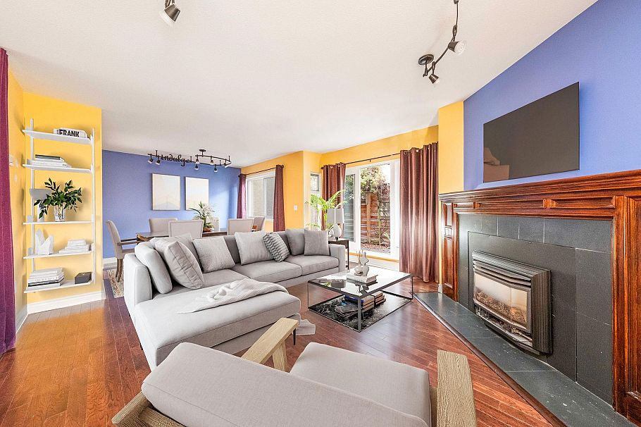 3 237 W 16th Street North Vancouver, BC - 18