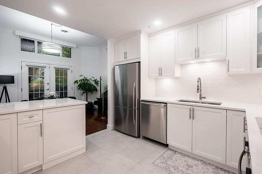 898 Hamilton Street Vancouver, BC - 31