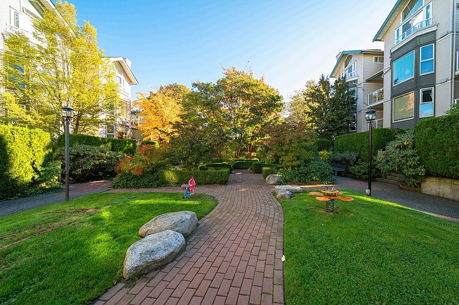 101 225 E 19th Avenue Vancouver, BC - 32