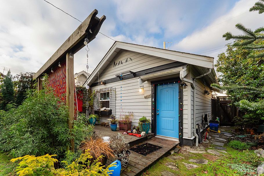 231 E 40th Avenue Vancouver, BC - 34