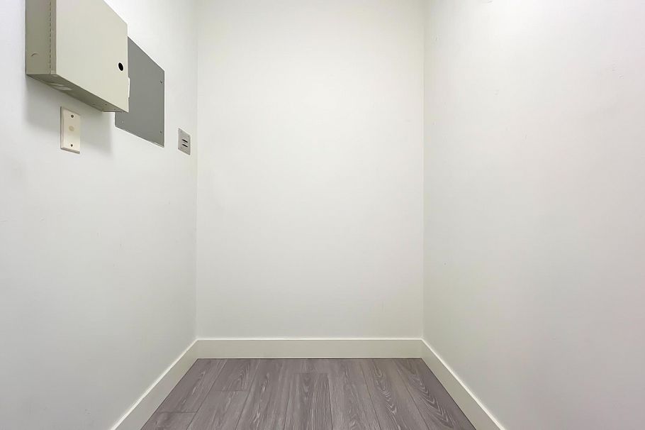 1602 1201 Marinaside Crescent Vancouver, BC - 9