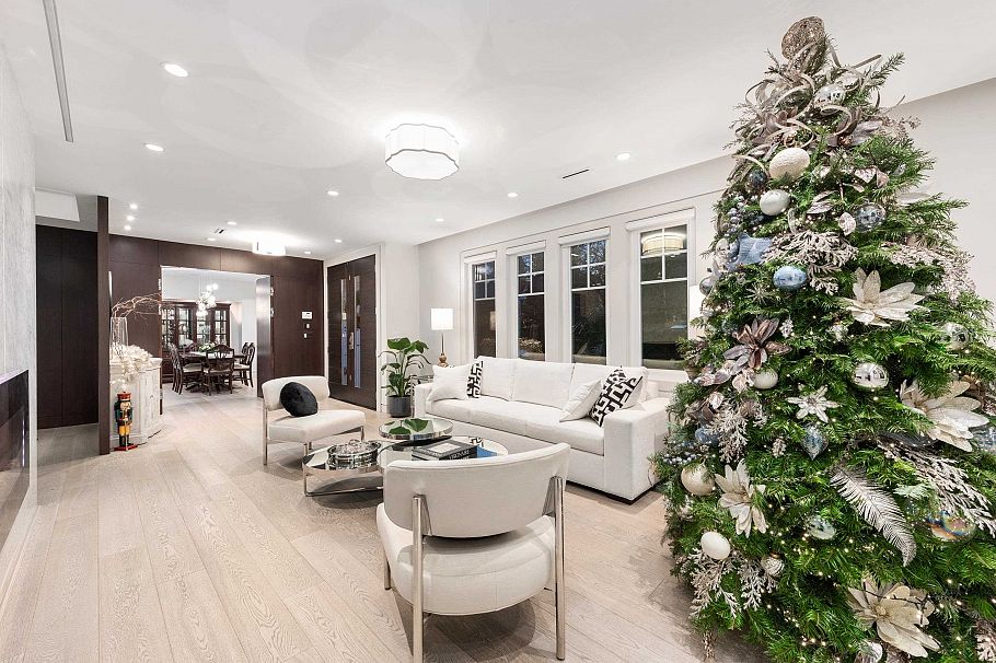 1407 W 33rd Avenue Vancouver, BC - 2