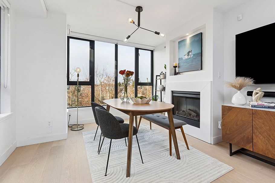 426 3228 Tupper Street Vancouver, BC - 4