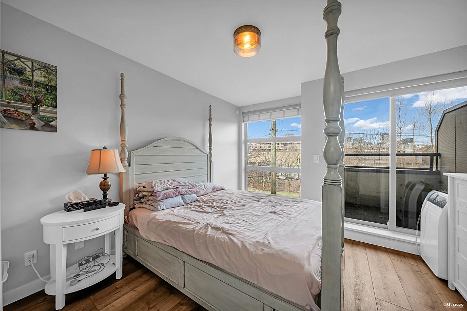 30 638 W 6th Avenue Vancouver, BC - 16