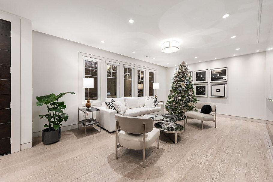 1407 W 33rd Avenue Vancouver, BC - 3