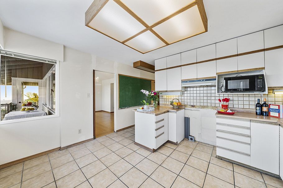 437 E 29th Street North Vancouver, BC - 13