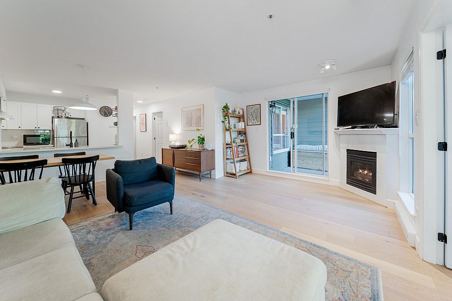 101 225 E 19th Avenue Vancouver, BC - 2