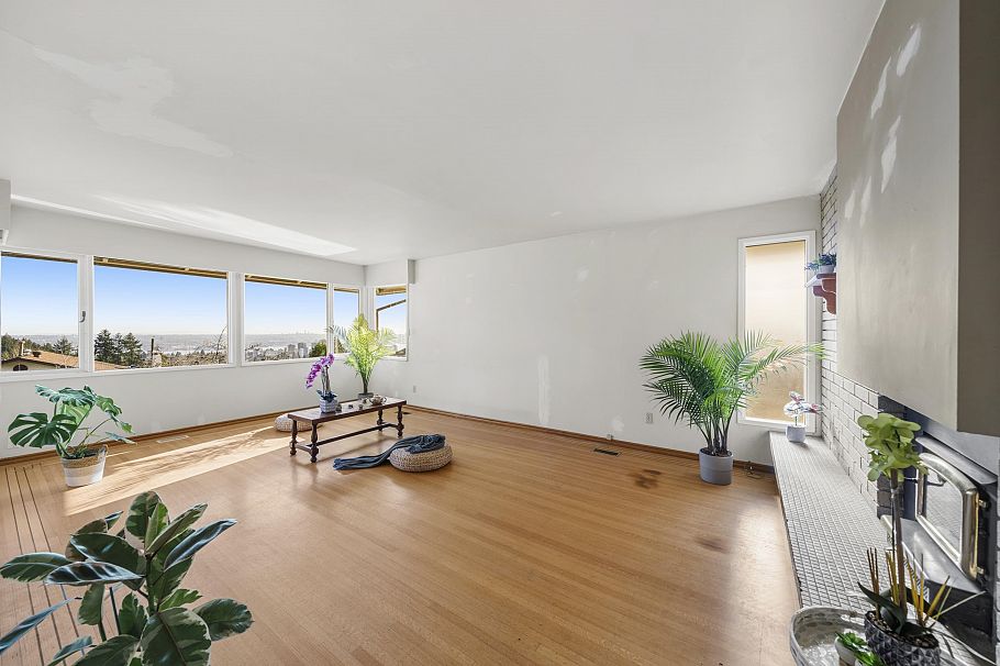 437 E 29th Street North Vancouver, BC - 7