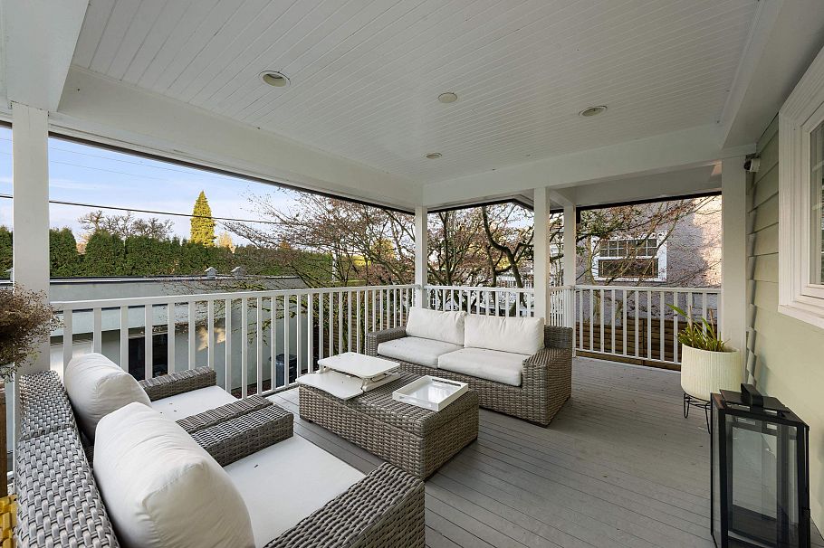 1407 W 33rd Avenue Vancouver, BC - 34