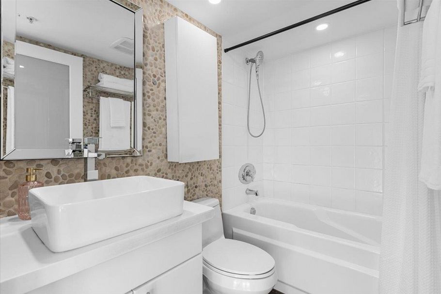 801 1238 Richards Street Vancouver, BC - 11