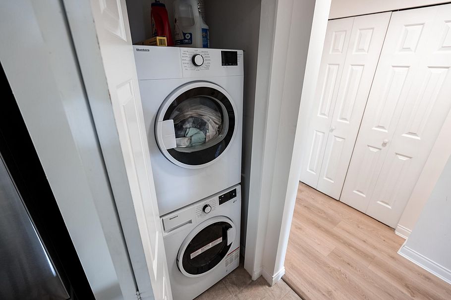 104 5835 Hampton Place Vancouver, BC - 24