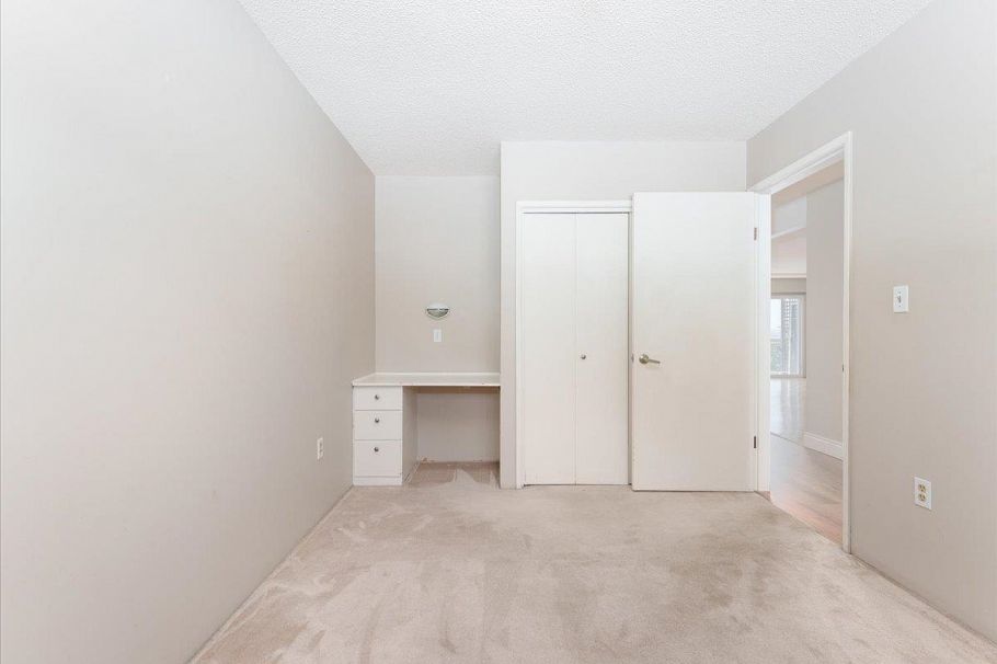 1228 Adderley Street North Vancouver, BC - 18