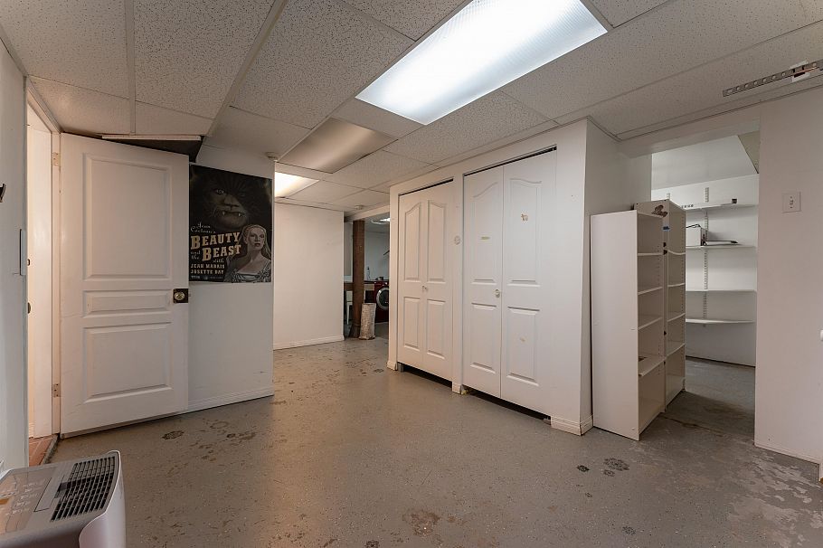 231 E 40th Avenue Vancouver, BC - 28