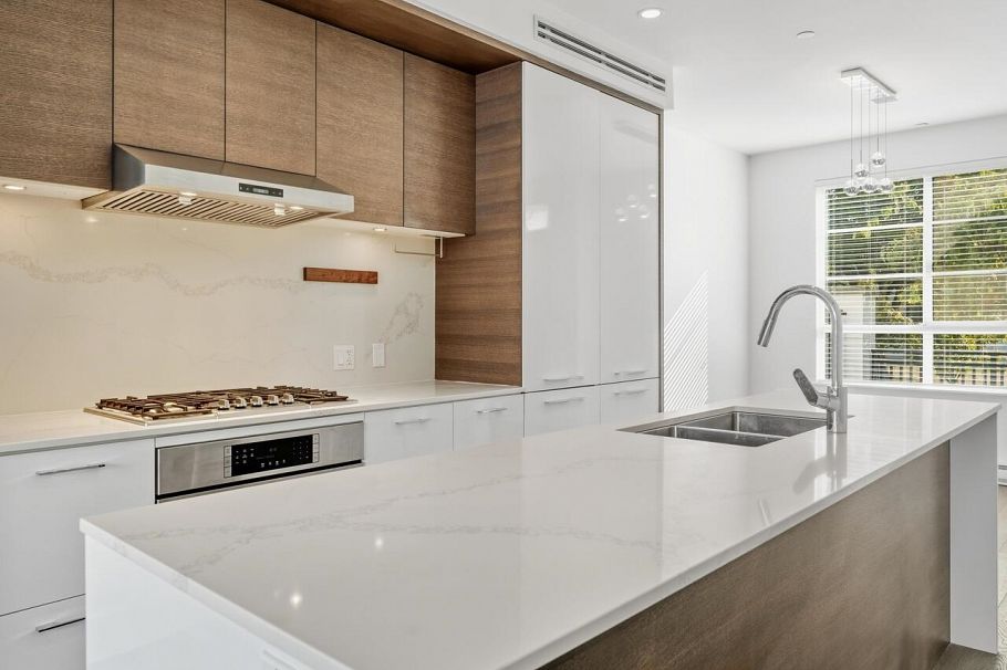 7837 Manitoba Street Vancouver, BC - 4