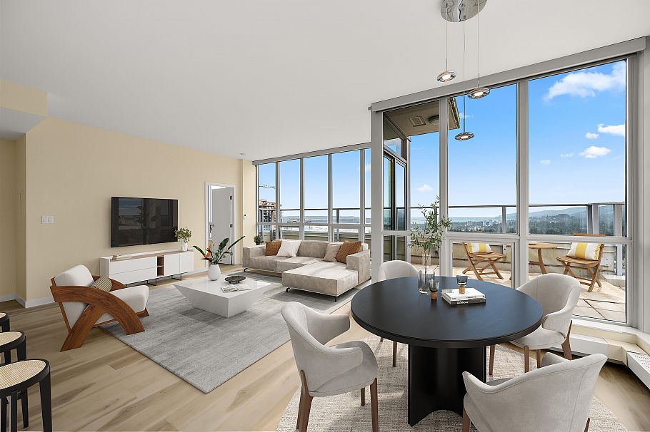 2002 135 E 17th Street North Vancouver, BC - 3