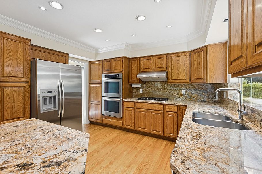 5685 Nancy Greene Way North Vancouver, BC - 11