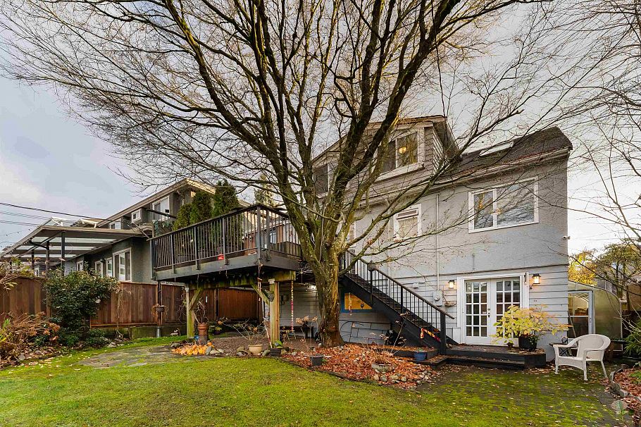 231 E 40th Avenue Vancouver, BC - 31