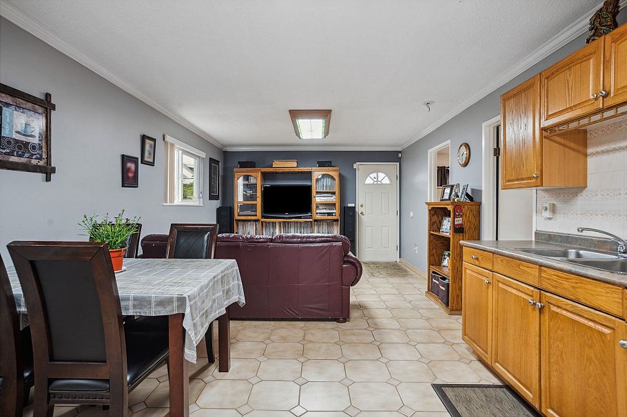 4975 Moss Street Vancouver, BC - 25