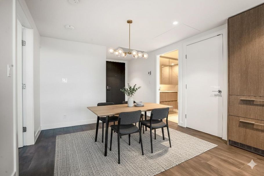 2201 1500 Fern Street North Vancouver, BC - 18