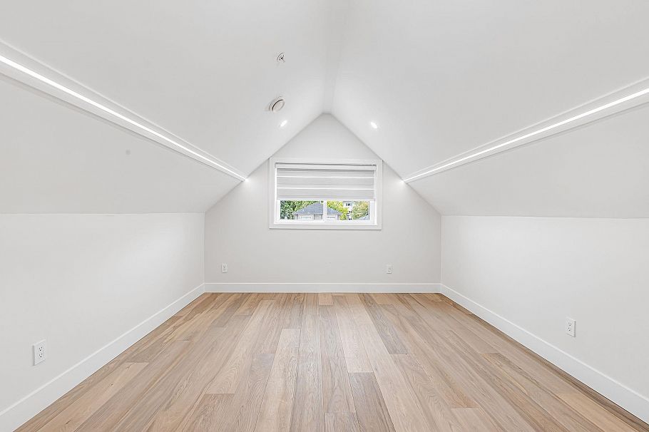 3440 E 4th Avenue Vancouver, BC - 14