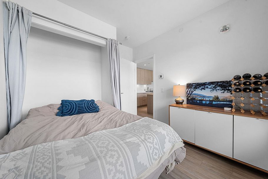 413 747 E 3rd Street North Vancouver, BC - 31