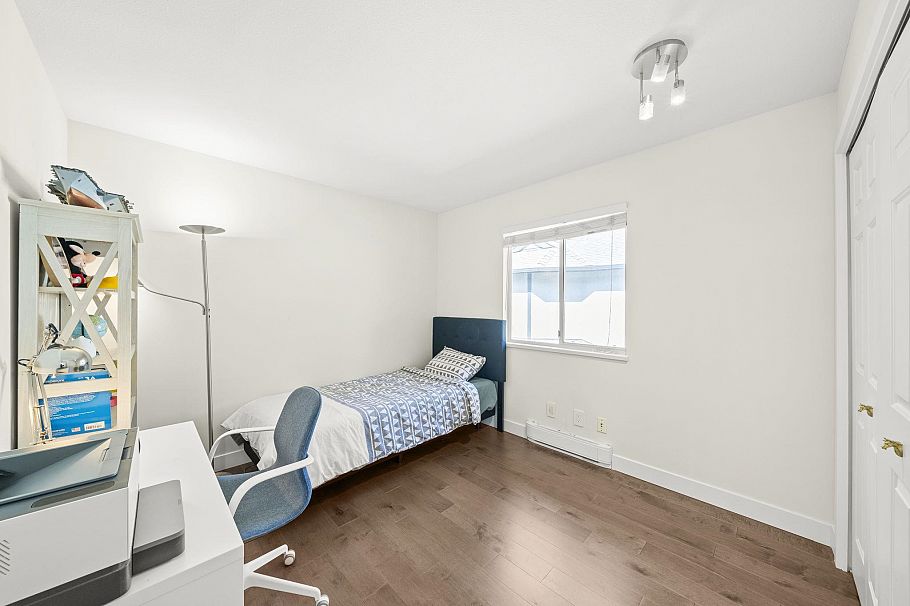 860 Ruckle Court North Vancouver, BC - 24