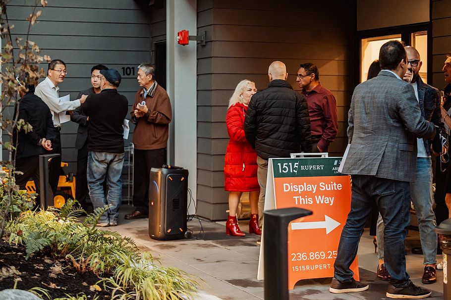 311 342 Mountain Highway North Vancouver, BC - 24