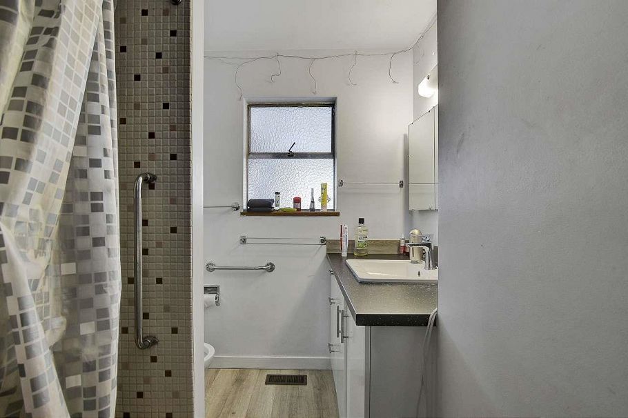 2149 E 32nd Avenue Vancouver, BC - 15