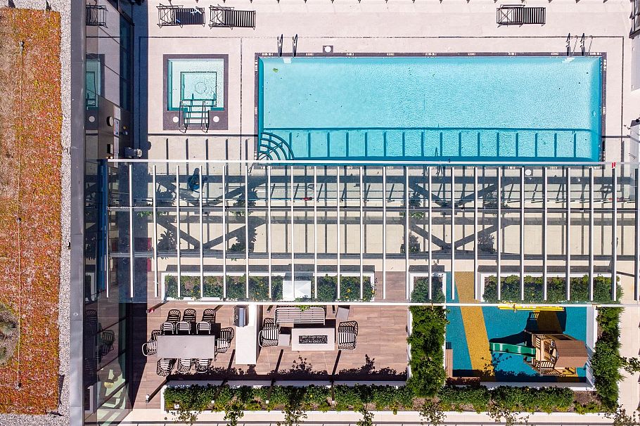 1506 135 E 13th Street North Vancouver, BC - 39