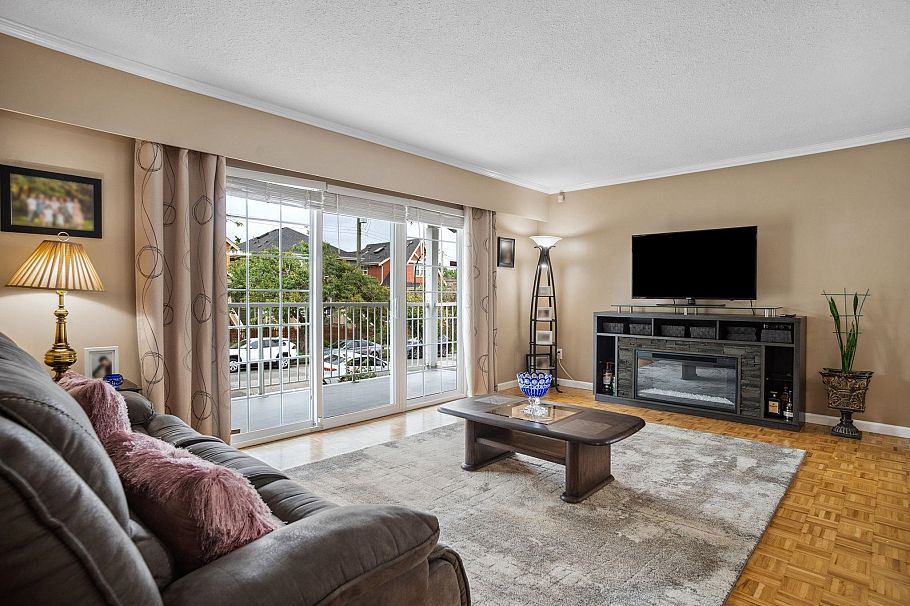 4975 Moss Street Vancouver, BC - 3