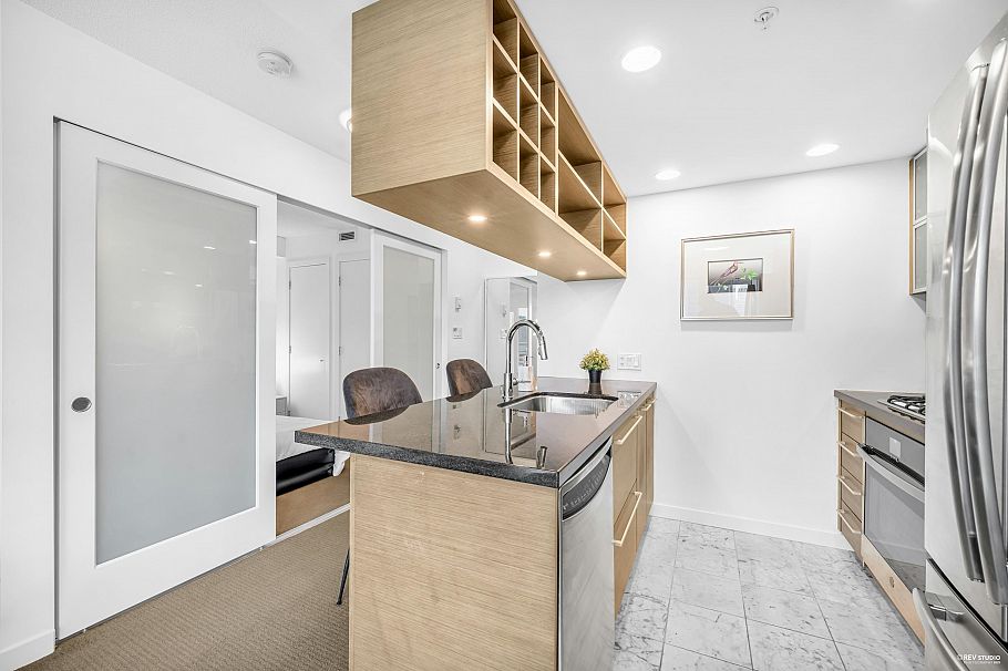 1210 833 Seymour Street Vancouver, BC - 26