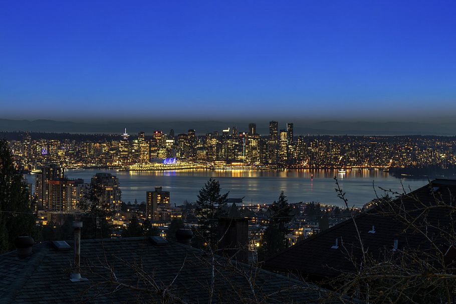 437 E 29th Street North Vancouver, BC - 38