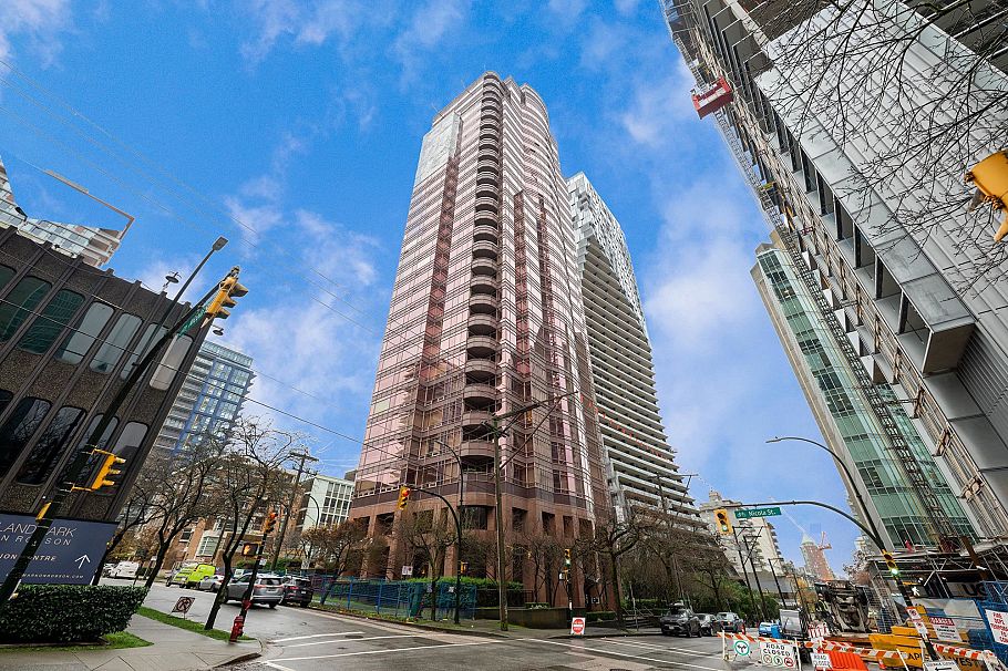 18A 1500 Alberni Street Vancouver, BC - 1