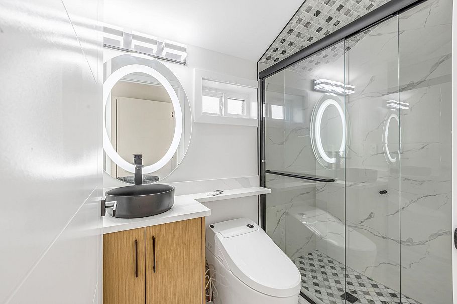 3440 E 4th Avenue Vancouver, BC - 15