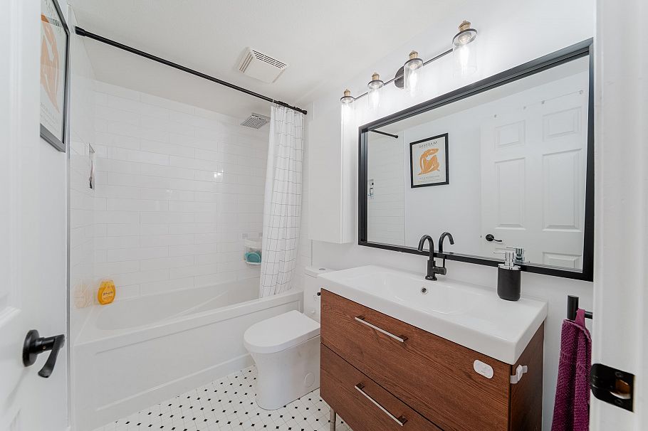 101 225 E 19th Avenue Vancouver, BC - 22