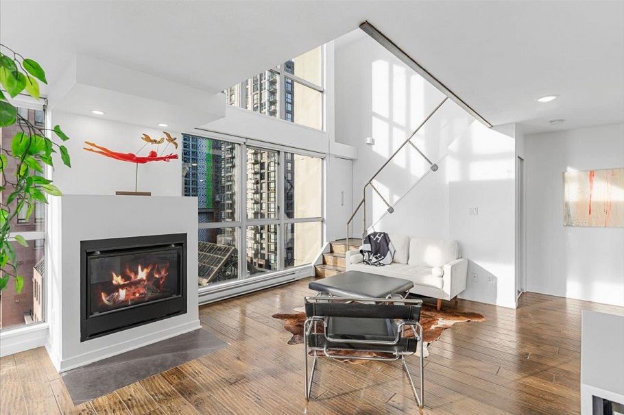 801 1238 Richards Street Vancouver, BC - 2