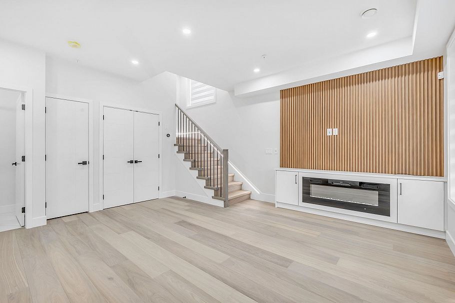 3440 E 4th Avenue Vancouver, BC - 7