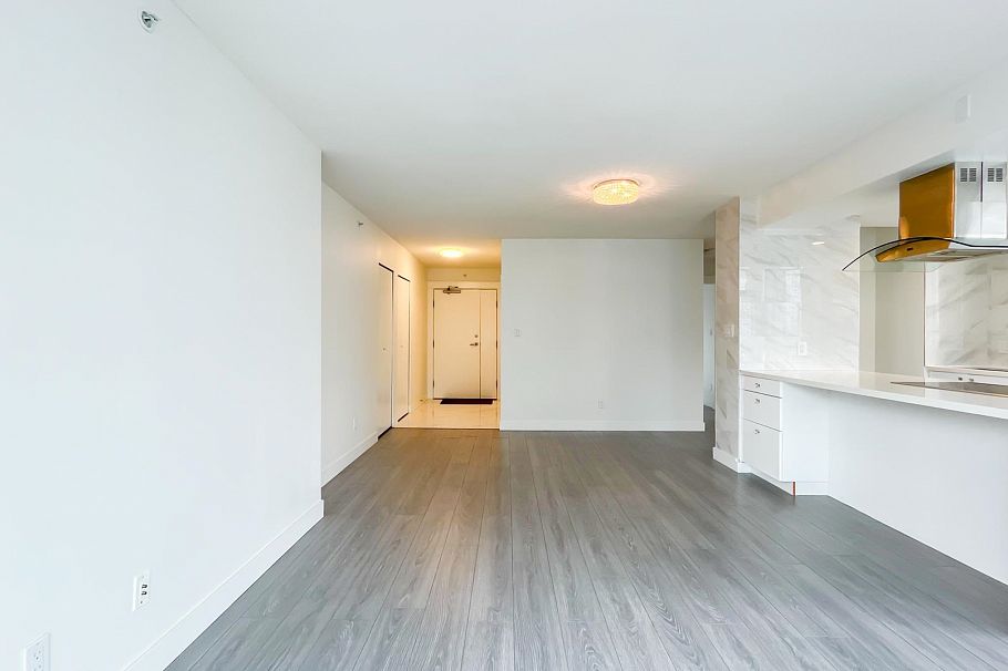 1602 1201 Marinaside Crescent Vancouver, BC - 11