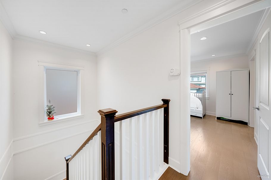 5319 Chambers Street Vancouver, BC - 16