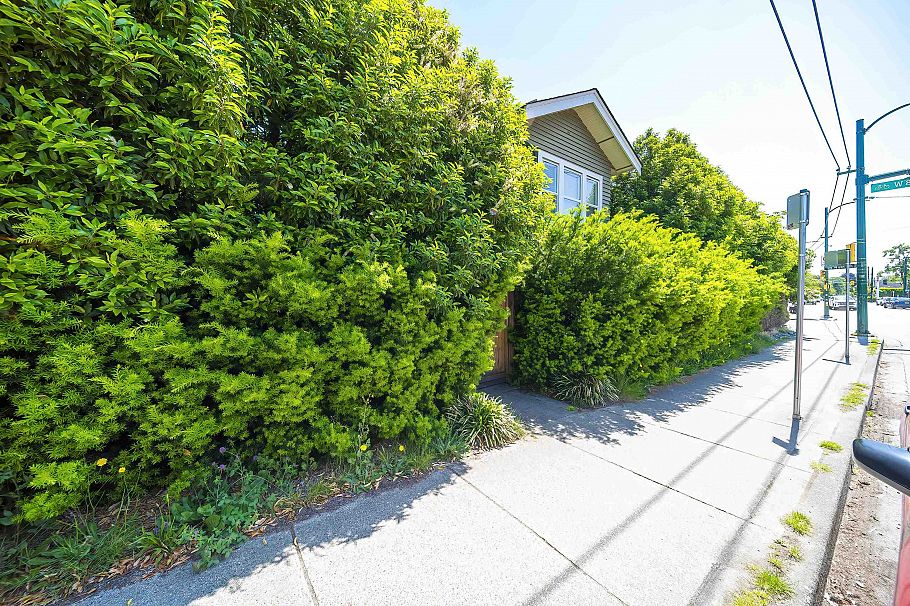 2388 Macdonald Street Vancouver, BC - 20