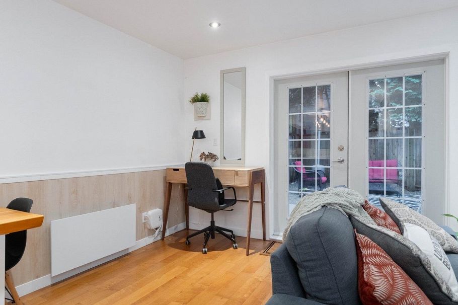 9 2151 Banbury Road North Vancouver, BC - 5