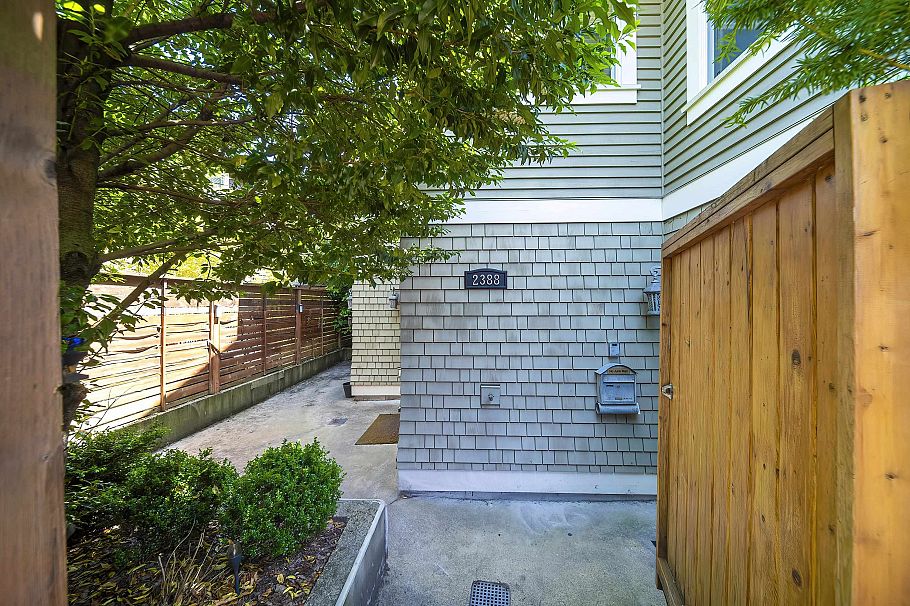 2388 Macdonald Street Vancouver, BC - 3