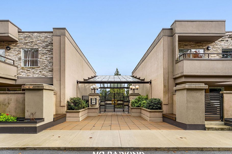 102 1500 Ostler Court North Vancouver, BC - 29