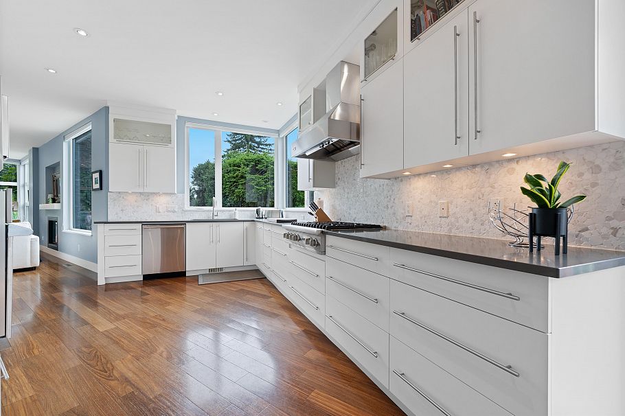 2005 Larson Road North Vancouver, BC - 5